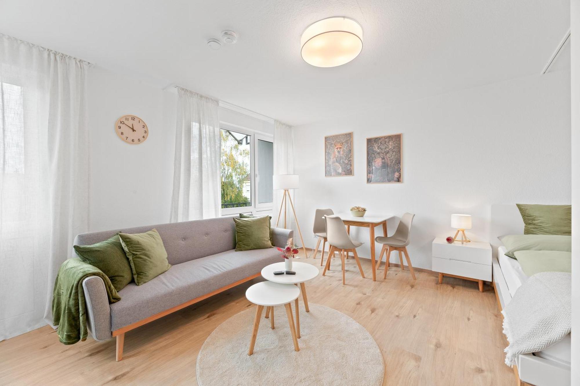 Wohlfuehl-Apartment I Zentral I Balkon I Kueche Fellbach Luaran gambar
