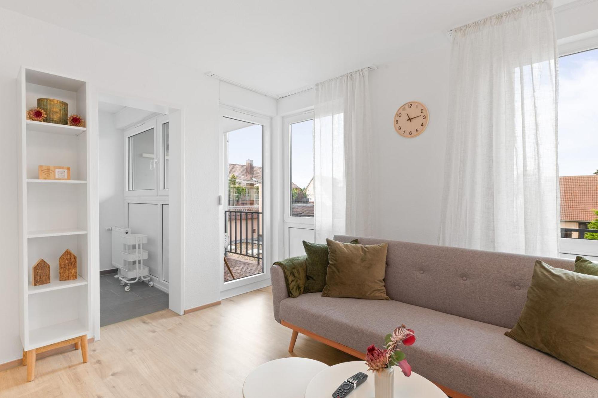 Wohlfuehl-Apartment I Zentral I Balkon I Kueche Fellbach Luaran gambar