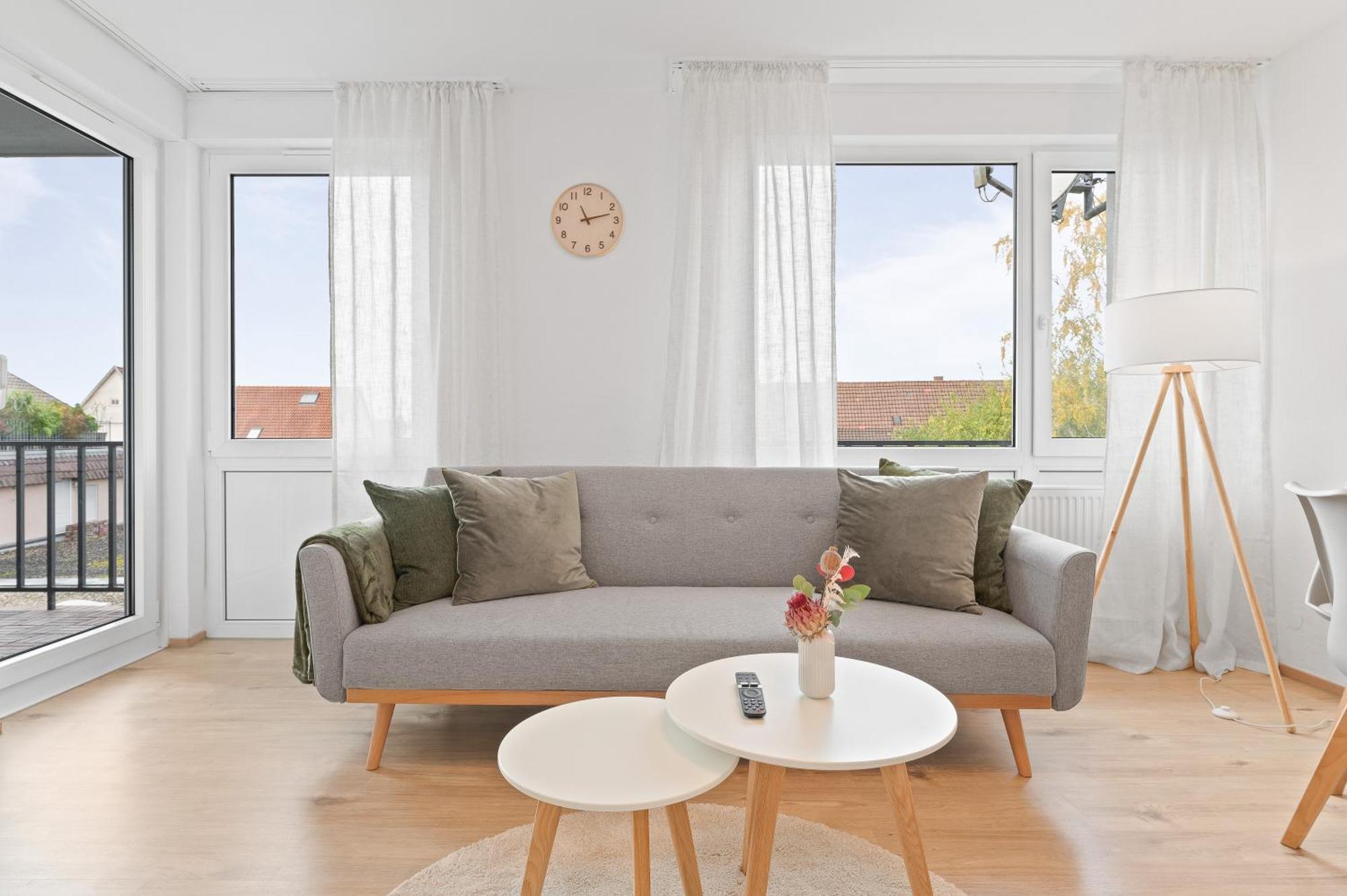 Wohlfuehl-Apartment I Zentral I Balkon I Kueche Fellbach Luaran gambar
