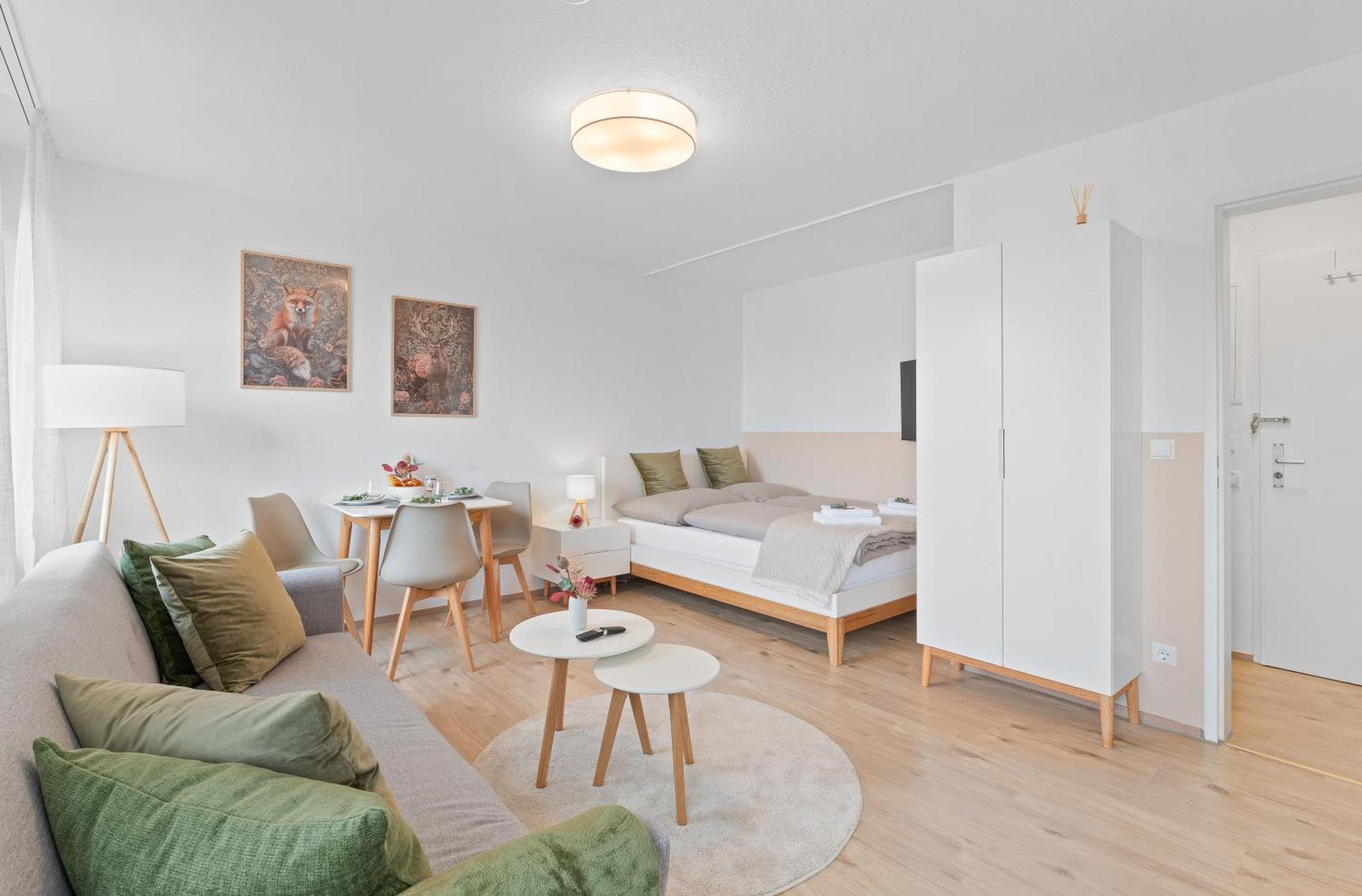Wohlfuehl-Apartment I Zentral I Balkon I Kueche Fellbach Luaran gambar